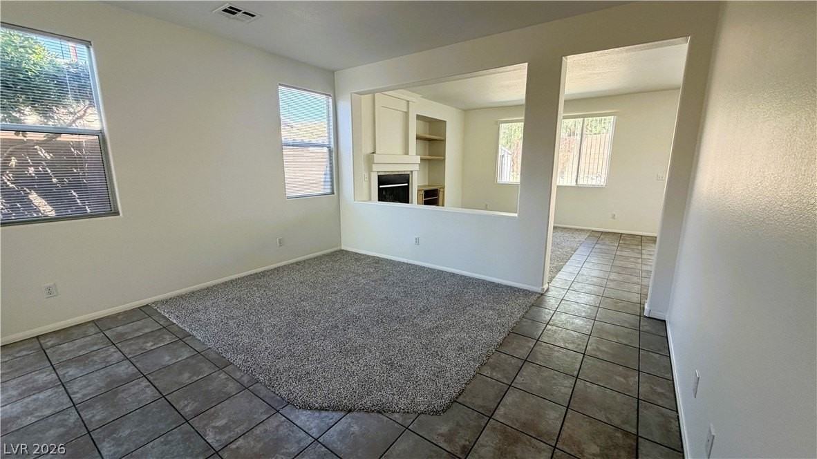 2424 Predera Ave - Photo 5 of 47