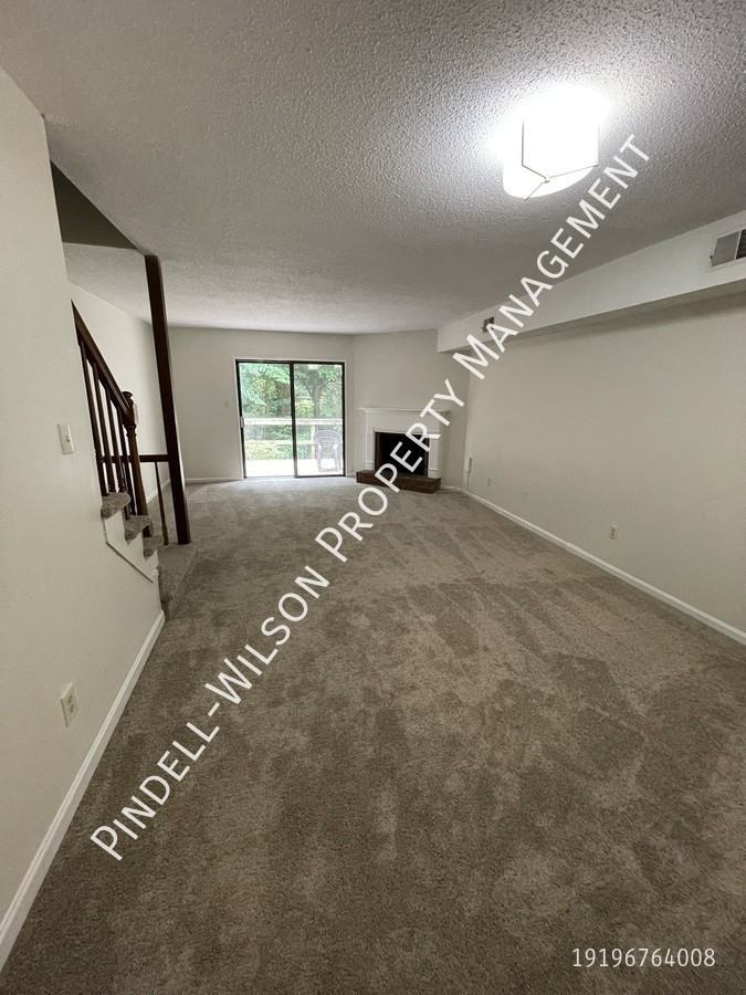 1331 Springlawn Ct - Photo 5 of 12