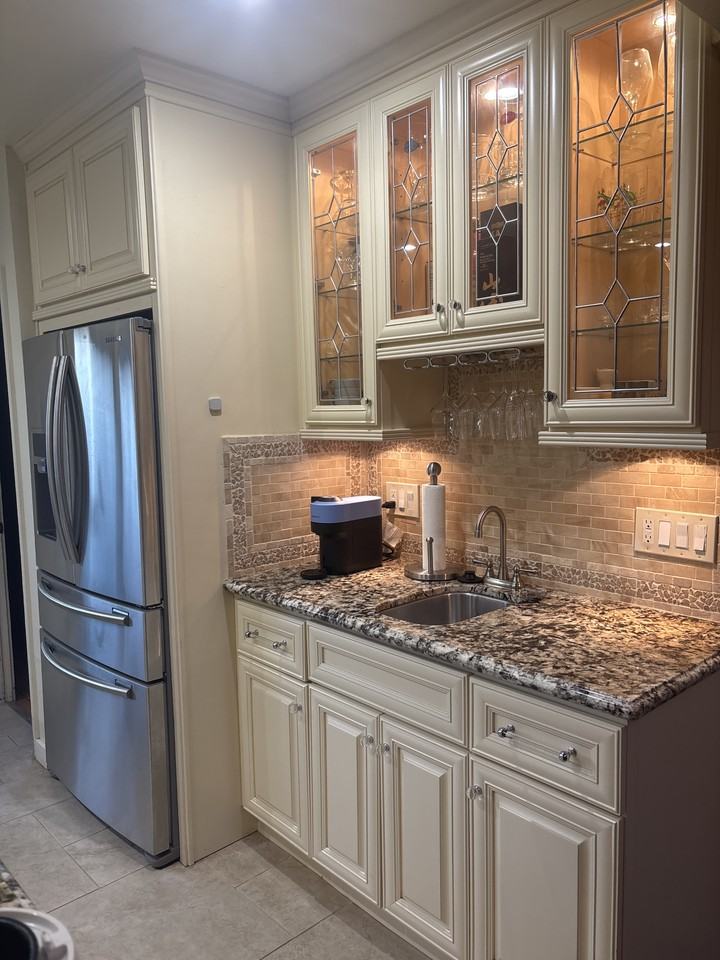 2044 Monroe Ave #NA - Photo 7 of 21