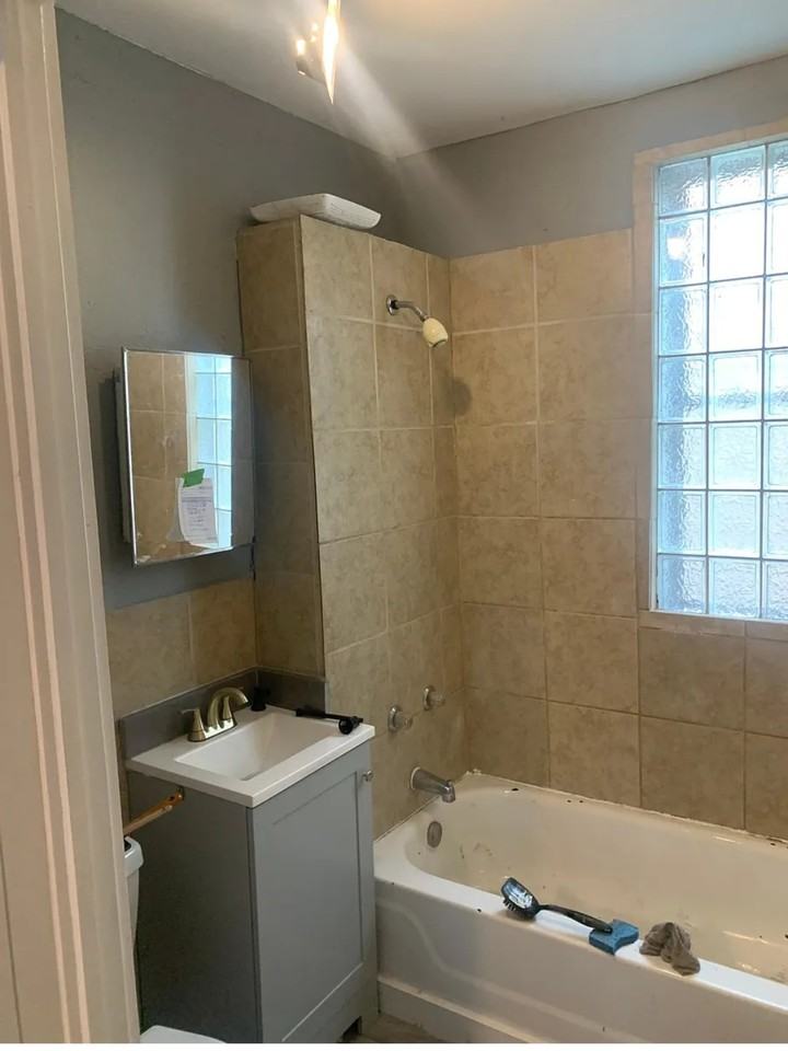 2526 W Grant St #2 - Photo 5 of 6