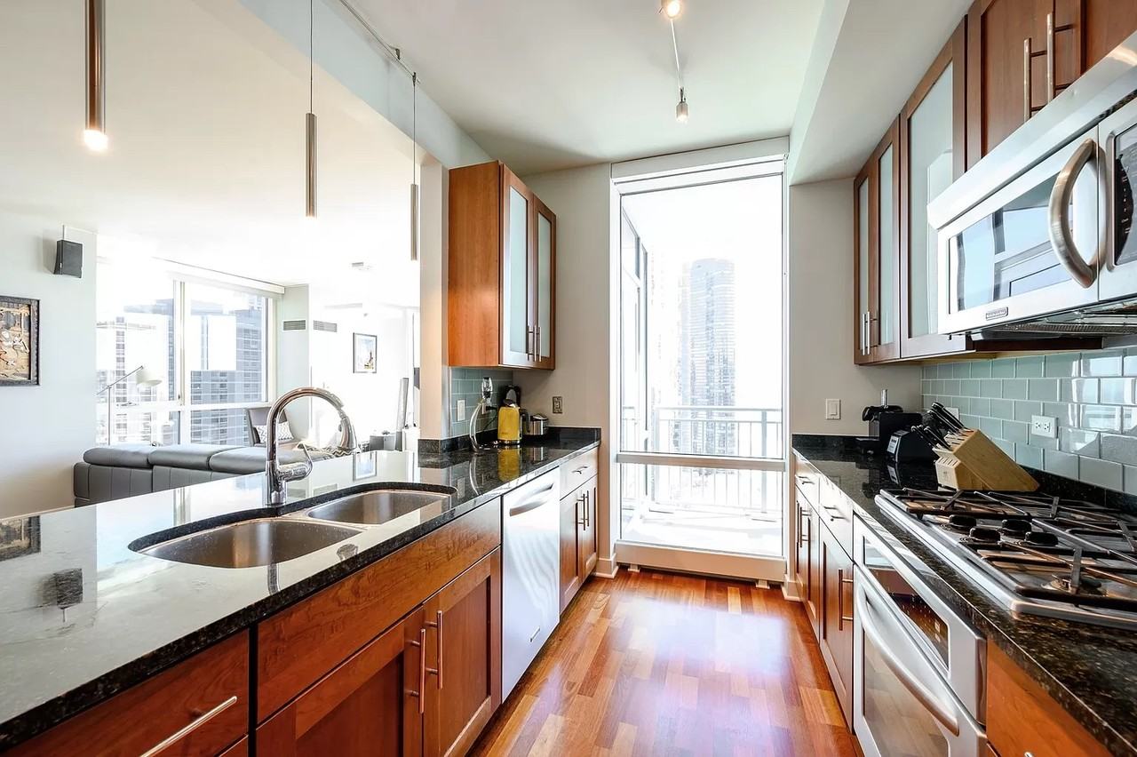 505 N Mcclurg Ct Apt 3102 #NA - Photo 5 of 26
