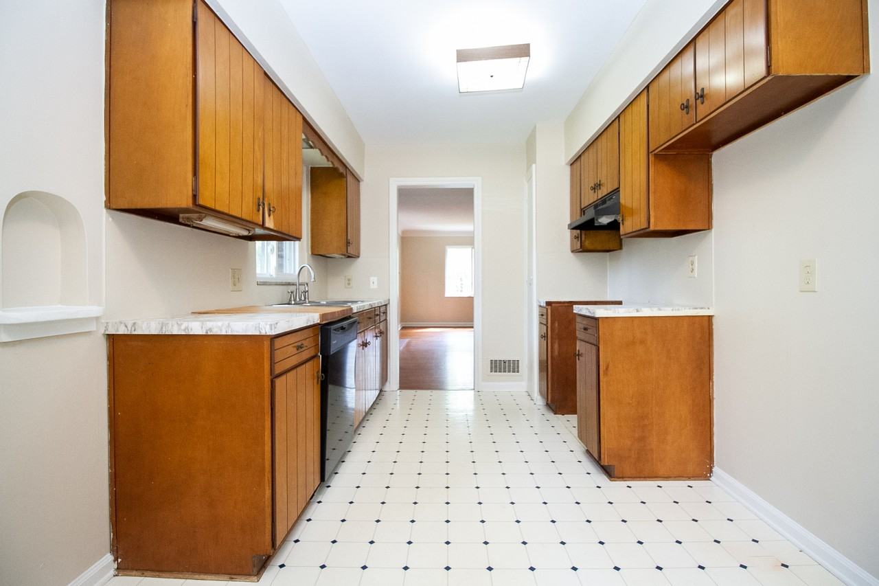 2424 Lambert Dr #NA - Photo 6 of 24