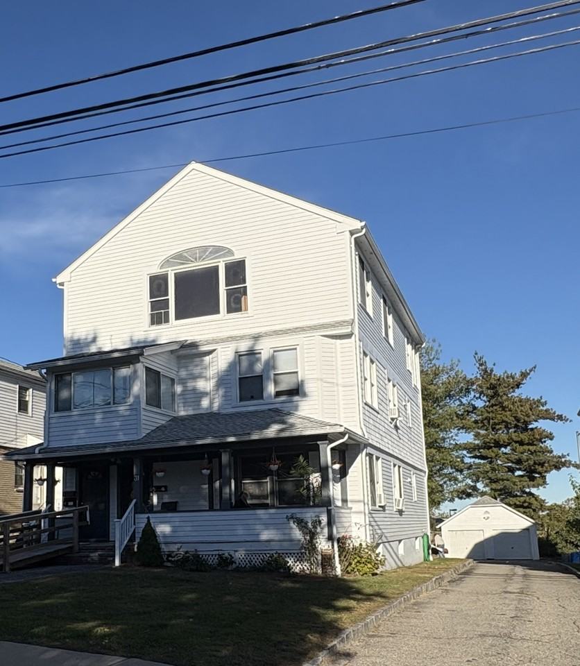31 Woodbury Ave #1stFL - Photo 2 of 12
