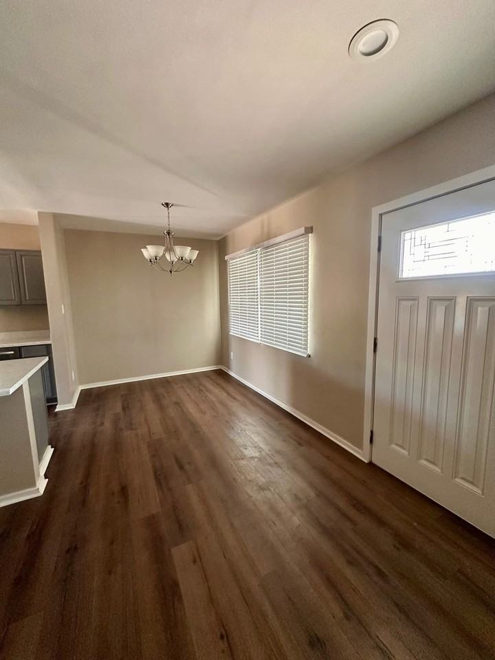 640 E Manor Dr #NA - Photo 5 of 11