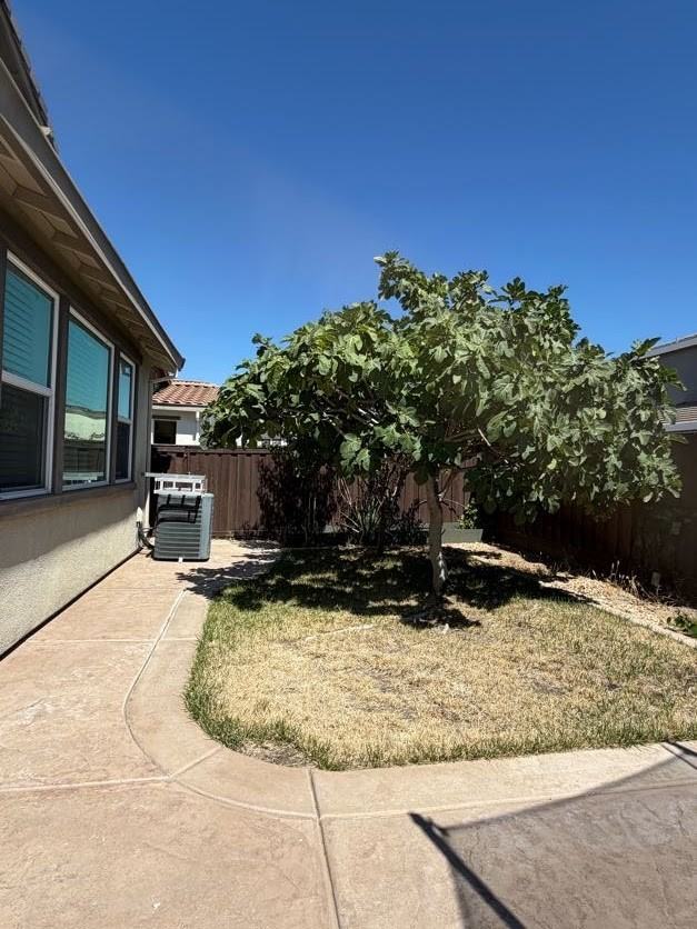 1878 Plumas Dr #NA - Photo 5 of 27