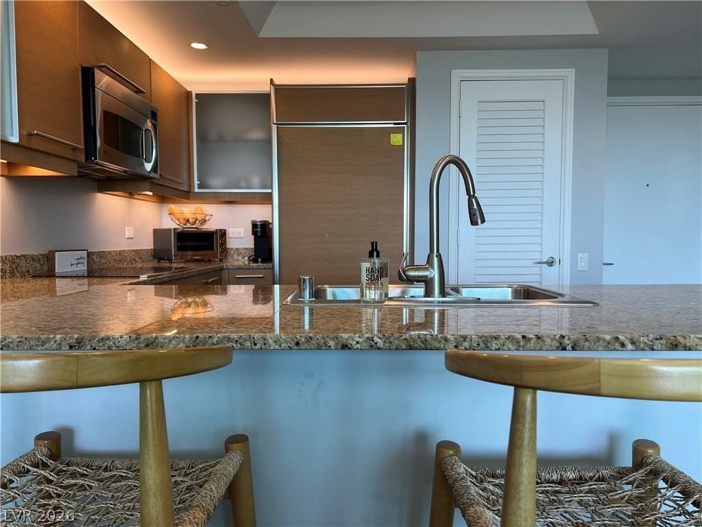 322 Karen Ave #805 - Photo 5 of 28