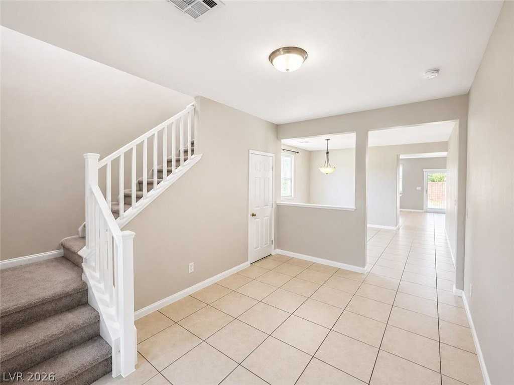 2716 Graceful Grove Ave - Photo 3 of 21