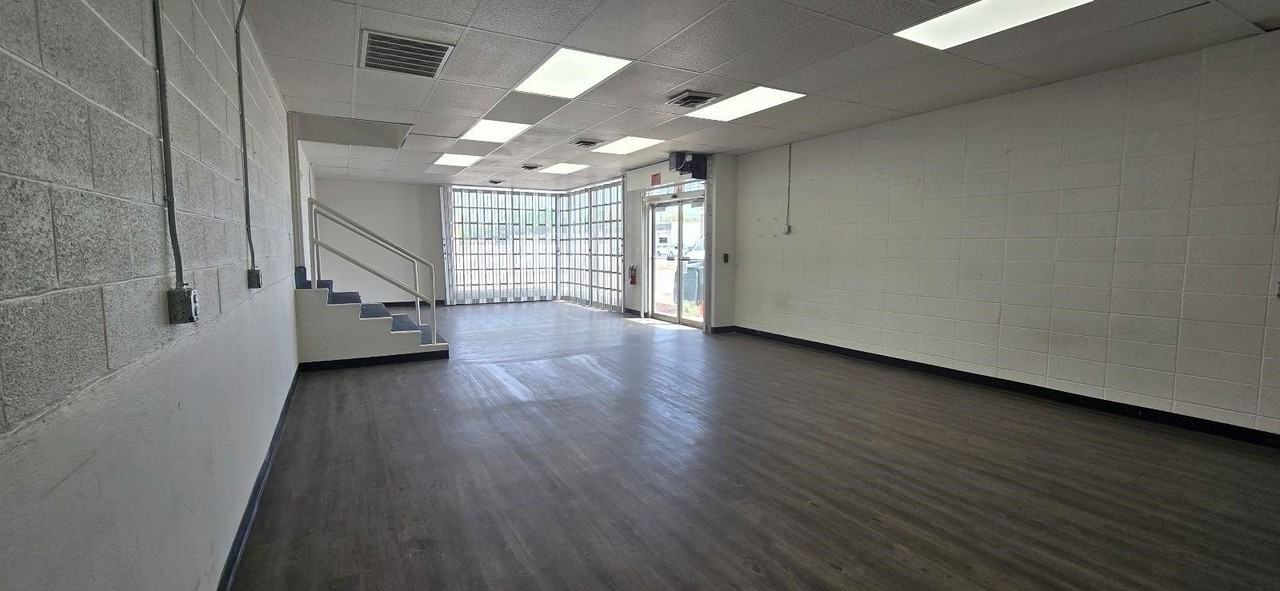 610 Industrial Ln - Photo 2 of 14