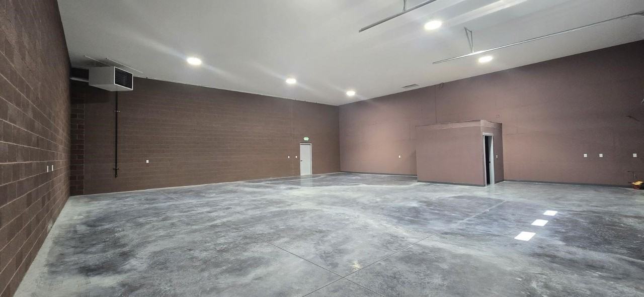 12656 Go Way Ave - Photo 6 of 11