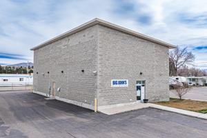 featured image of 322 W Griffith Rd