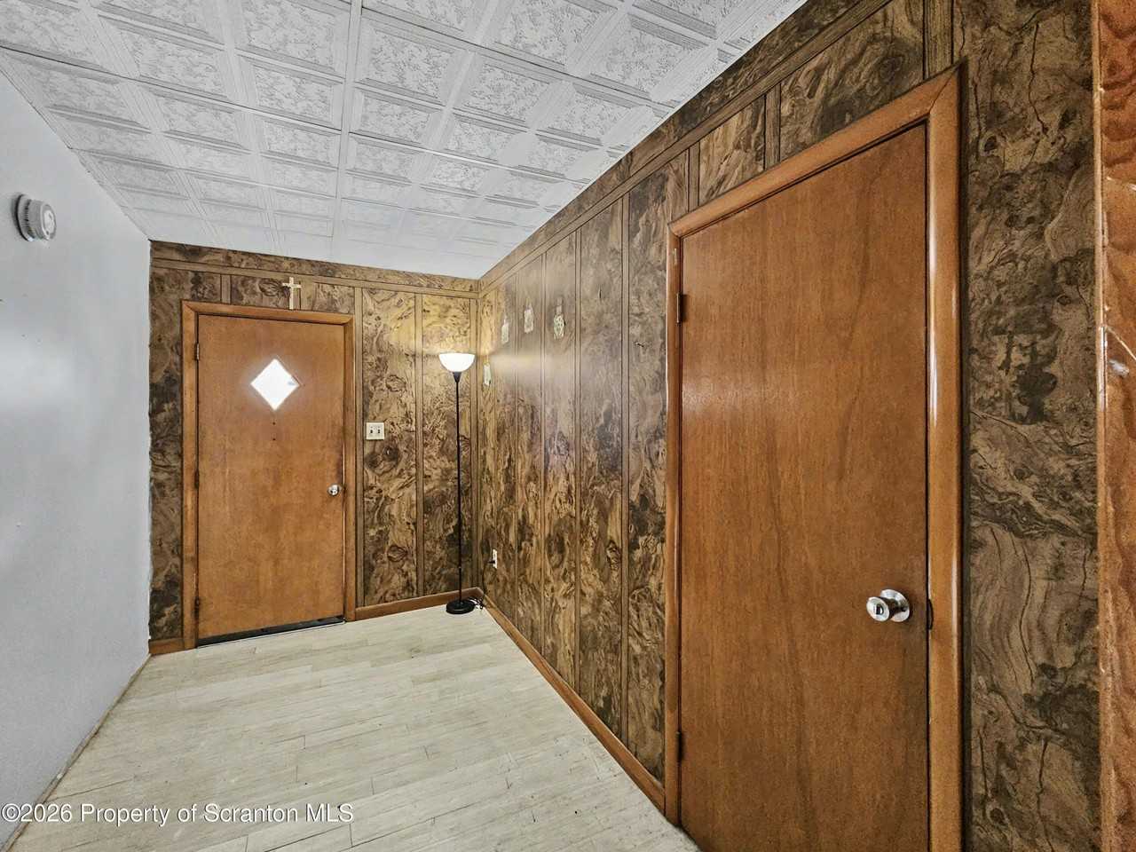 92 Fallbrook St #1stFL - Photo 3 of 13