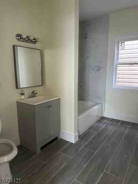 19 White St - Photo 5 of 9