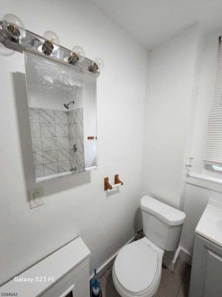 69 Seymour Ave #2 - Photo 4 of 16
