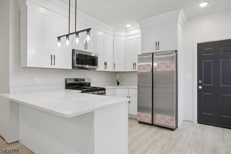 540 E 25th St - Photo 2 of 10