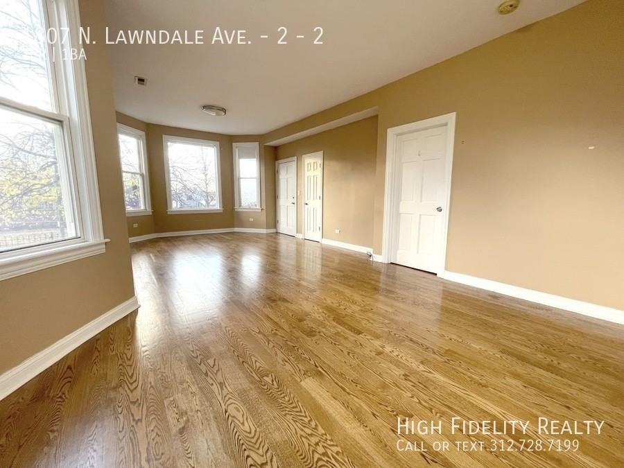 1807 N Lawndale Ave #2 - Photo 3 of 11