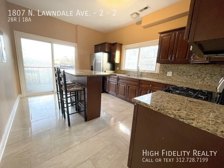 1807 N Lawndale Ave #2 - Photo 5 of 11