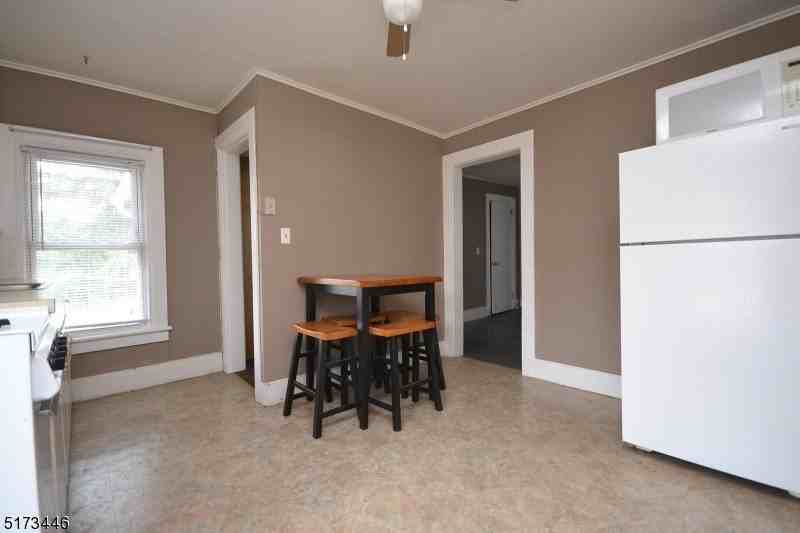 18 Washington St #2 - Photo 2 of 2