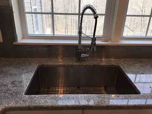 490 Tally Ho Rd - Photo 2 of 8