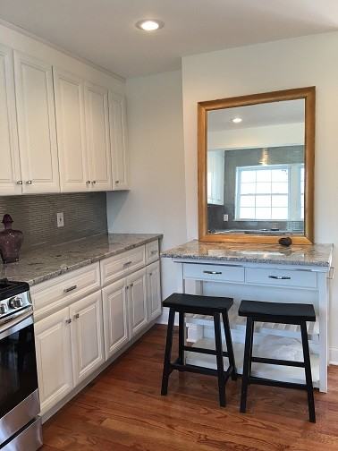 490 Tally Ho Rd - Photo 3 of 8