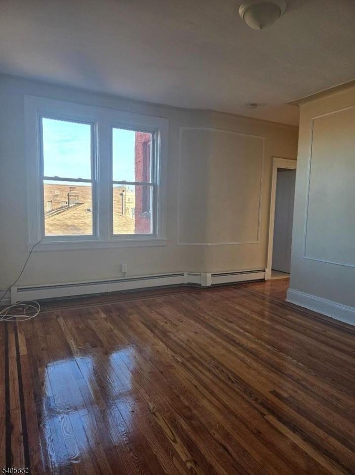 80 Union Ave Apt C6 #C6 - Photo 2 of 9