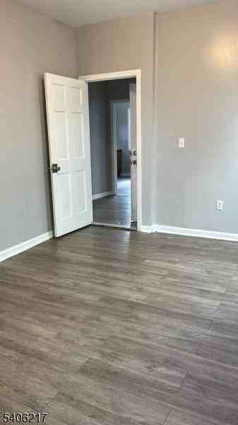 87 Schuyler Ave #1 - Photo 5 of 19