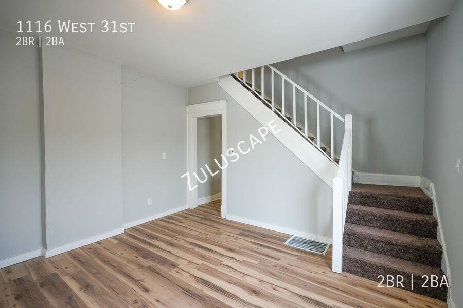 1116 W 31st St - Photo 4 of 21