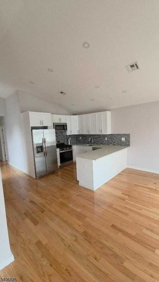 10 Shaw Ave #2 - Photo 5 of 15