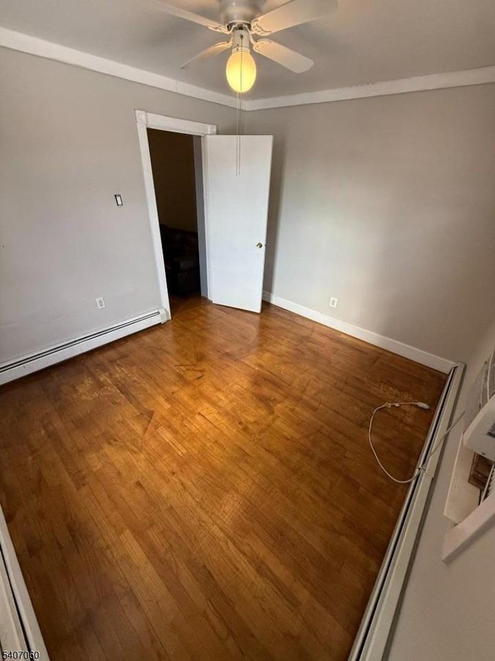 243 Lake St - Photo 5 of 10
