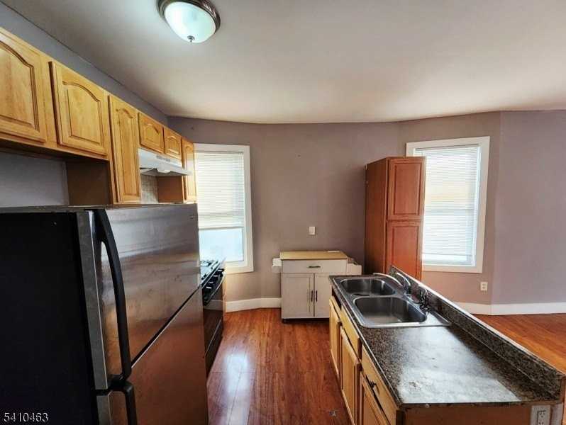 146 Hollywood Ave - Photo 6 of 22