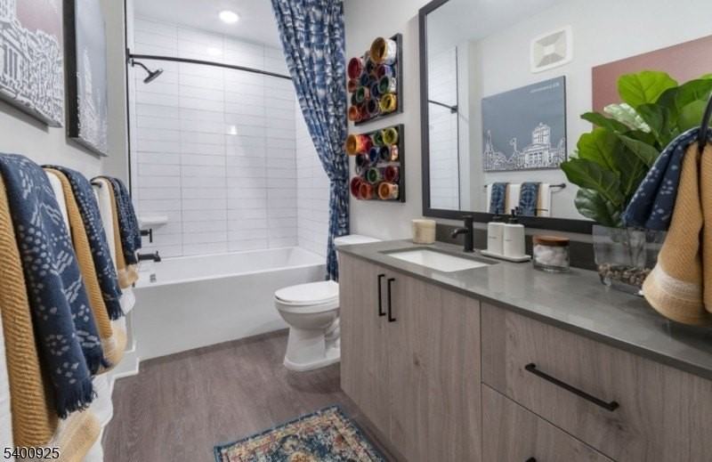 100 Union St #537 - Photo 3 of 20