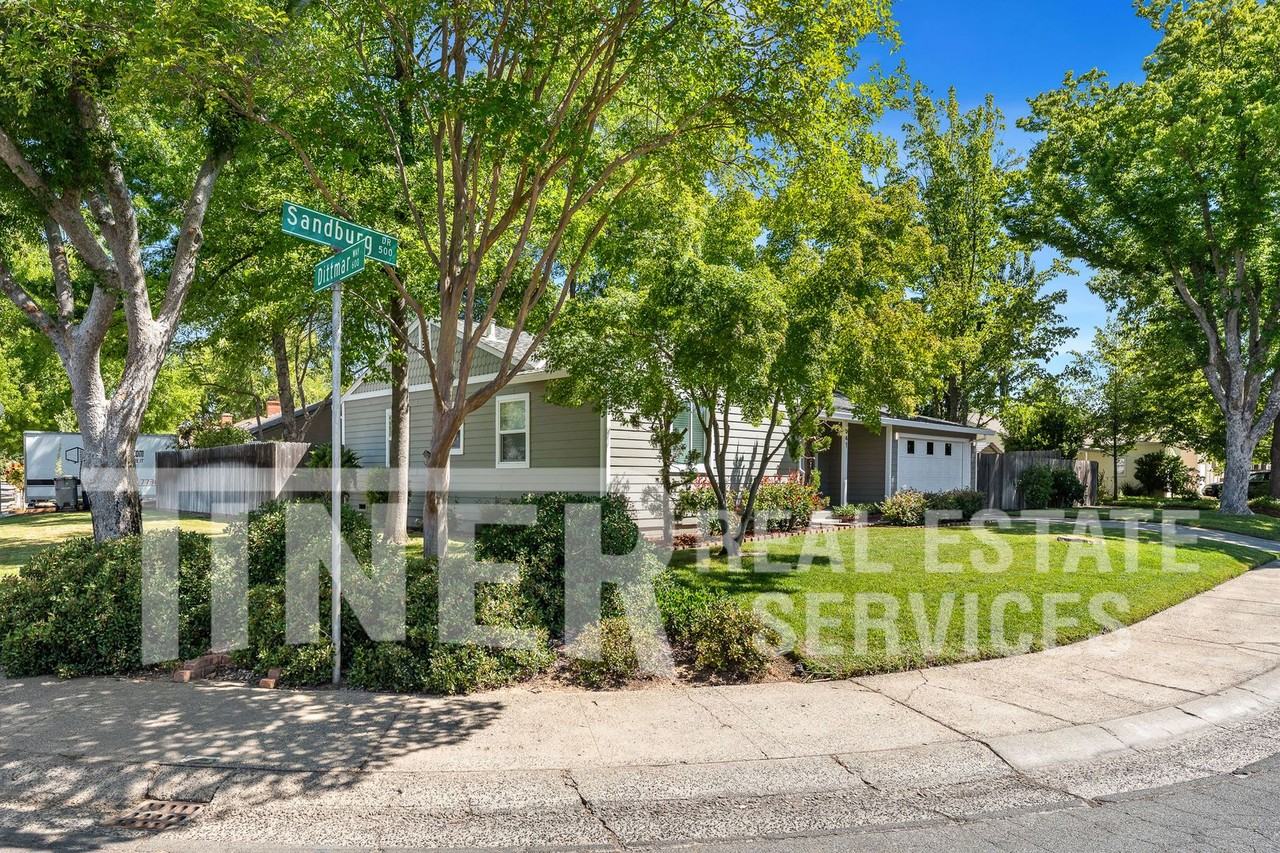 541 Sandburg Dr - Photo 5 of 24