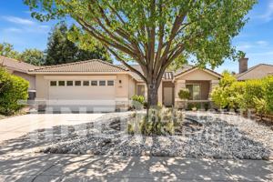 featured image of 1742 Poppy Dr