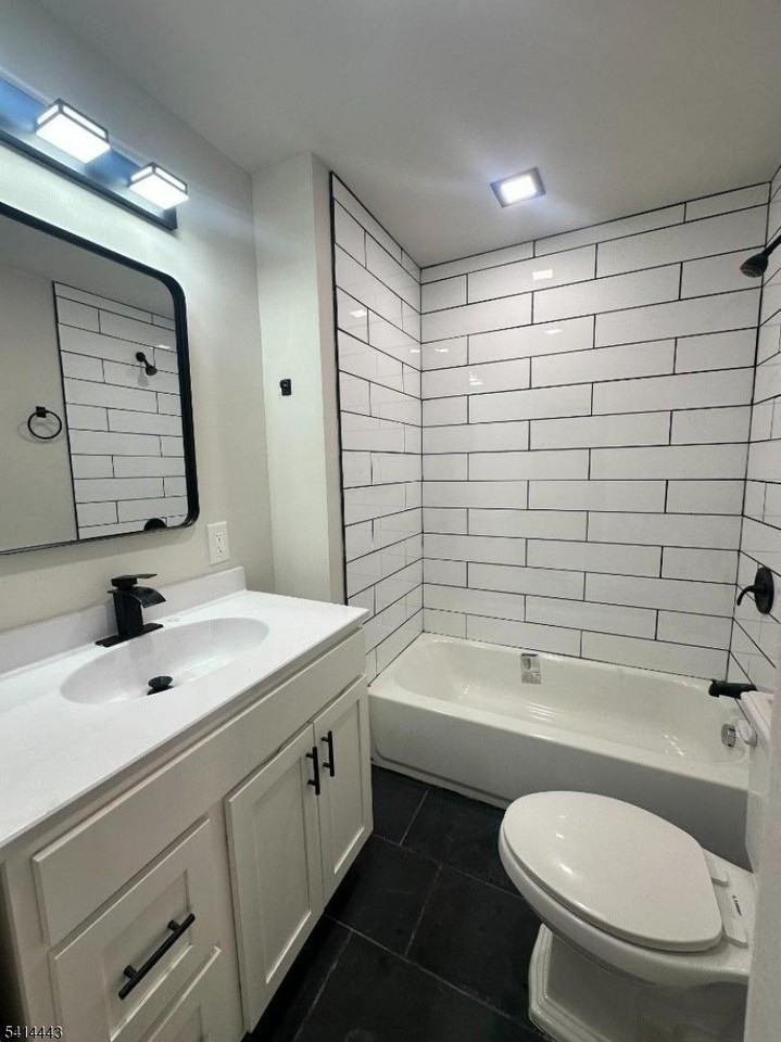 134 Isabella Ave #1 - Photo 5 of 10