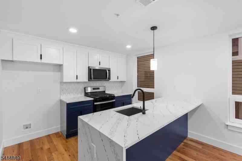37 S 7th St #2 - Photo 4 of 40
