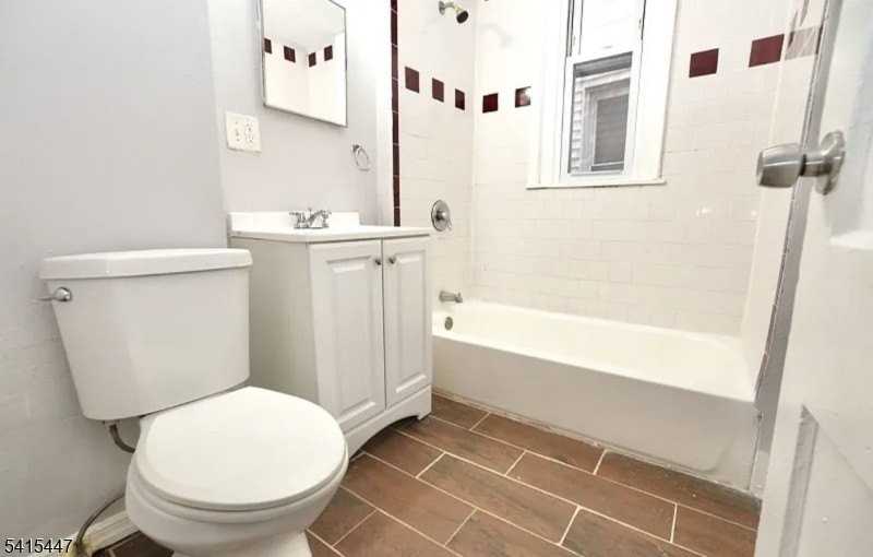 20 Stuyvesant Ave - Photo 7 of 15