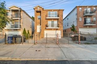 280 S 20th St - Photo 1 of 1