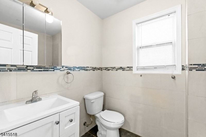 280 S 20th St - Photo 3 of 18