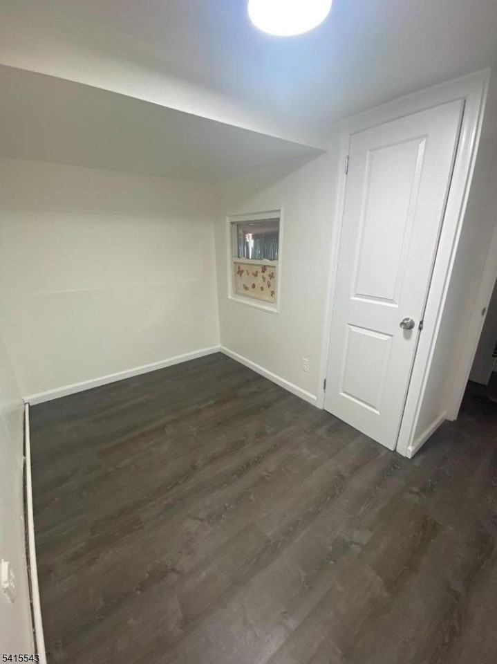 61 Highland St - Photo 5 of 13