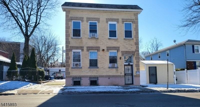 89 Tremont Ave