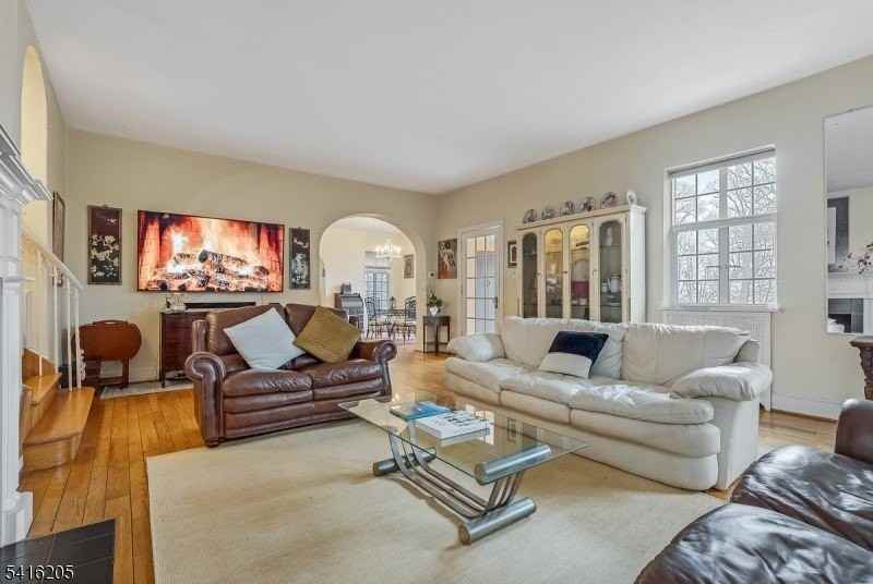 123 N Wyoming Ave - Photo 4 of 42