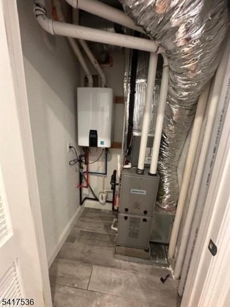 474 10th Ave #301 - Photo 7 of 13