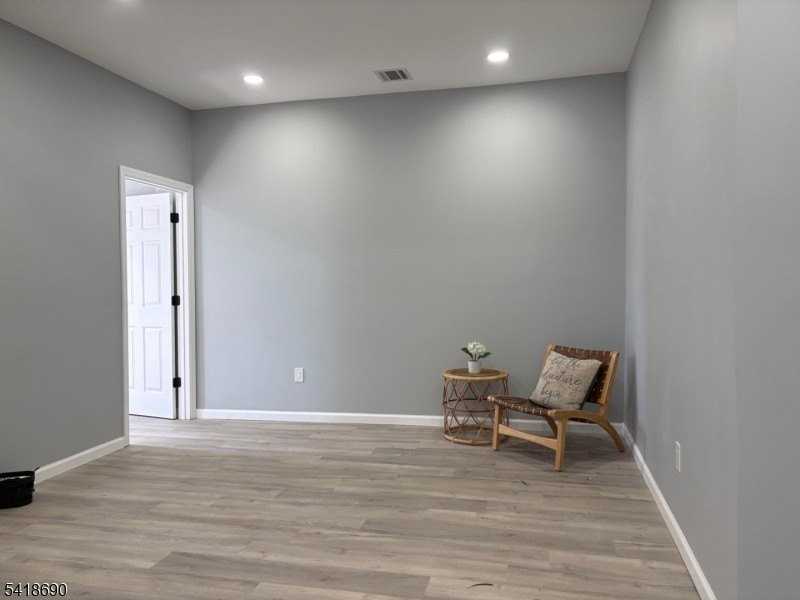 456 - 458 Harrison St #2 - Photo 6 of 17