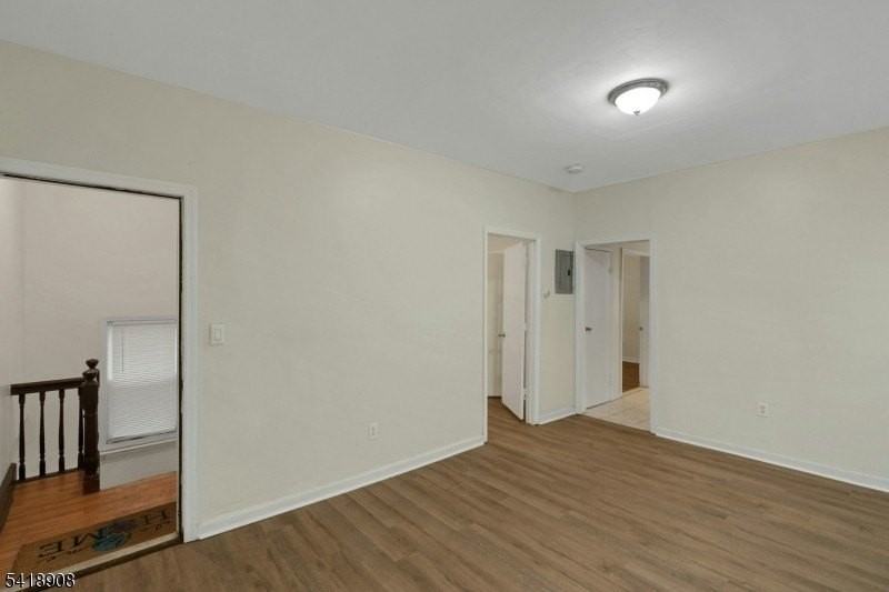 496 21st St #2 - Photo 6 of 14