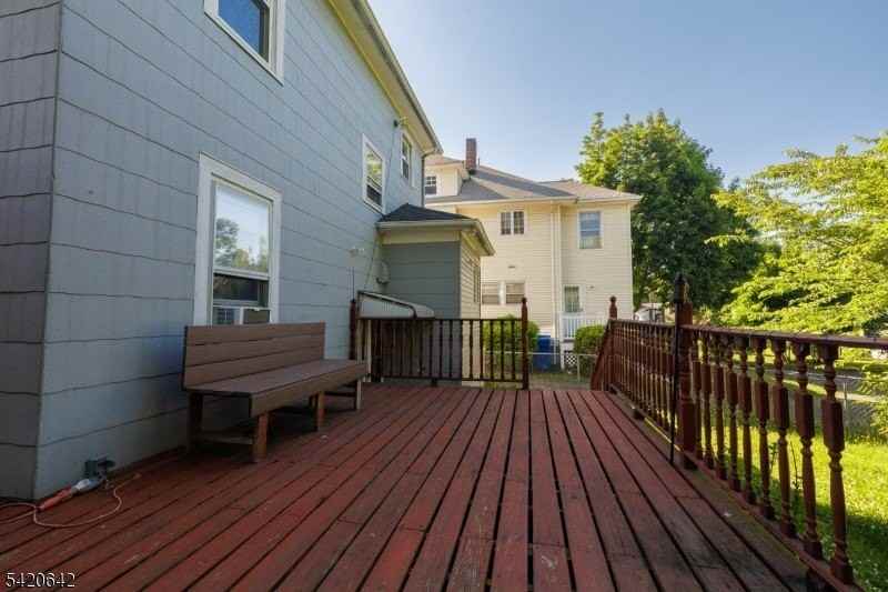 606 N Washington Ave - Photo 6 of 32