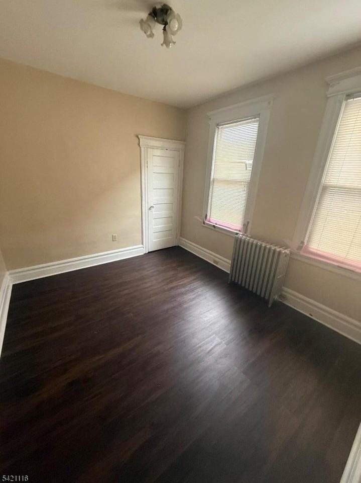 138 Stuyvesant Ave #1F - Photo 6 of 8