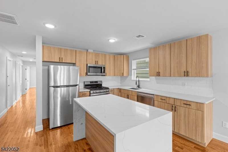 19 Shaw Ave #1 - Photo 4 of 26