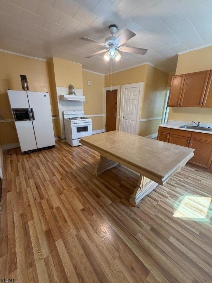 656 N 7th St #L2 - Photo 3 of 12