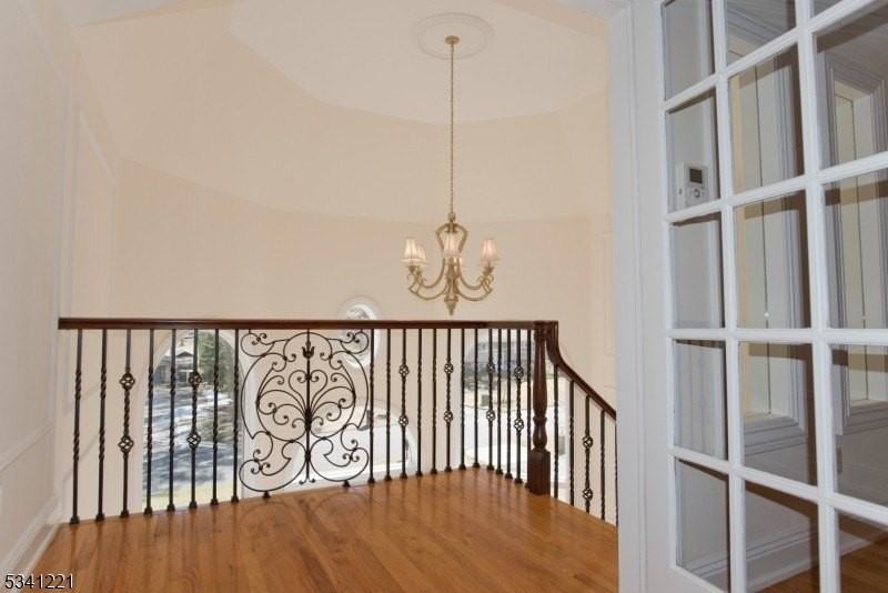 673 Glendale Rd - Photo 2 of 17