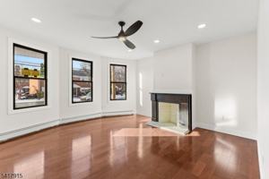 featured image of 633 Lafayette Ave