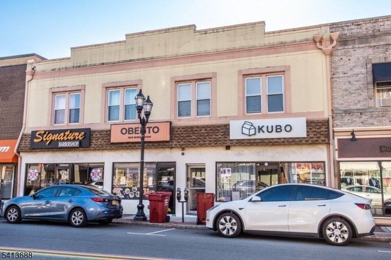 226 Franklin Ave #2R